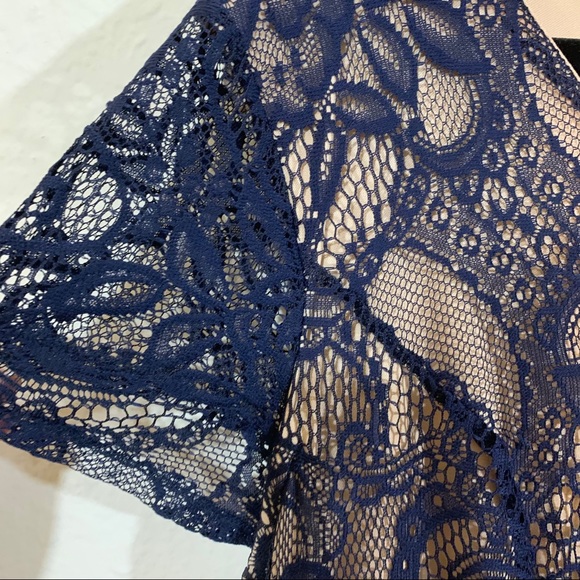 Formal  LACE DRESS WITH MESH GODET - Picture 3 of 7